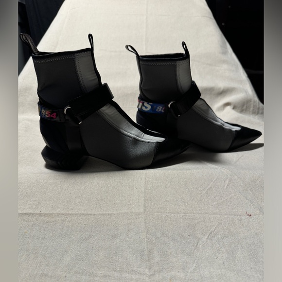Louis Vuitton neoprene and leather booties - Picture 4 of 6